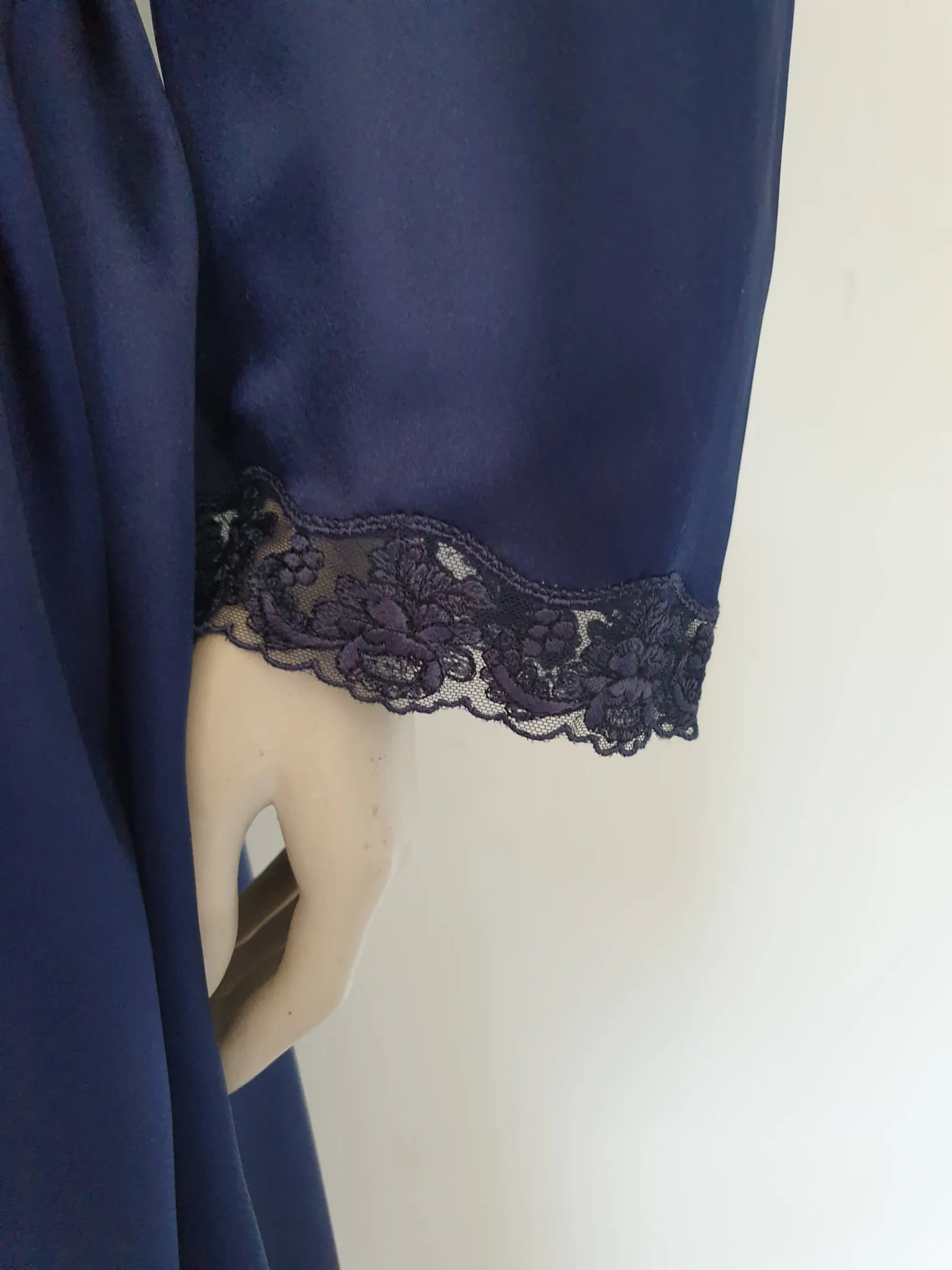 1980s Navy Blue Robe - L