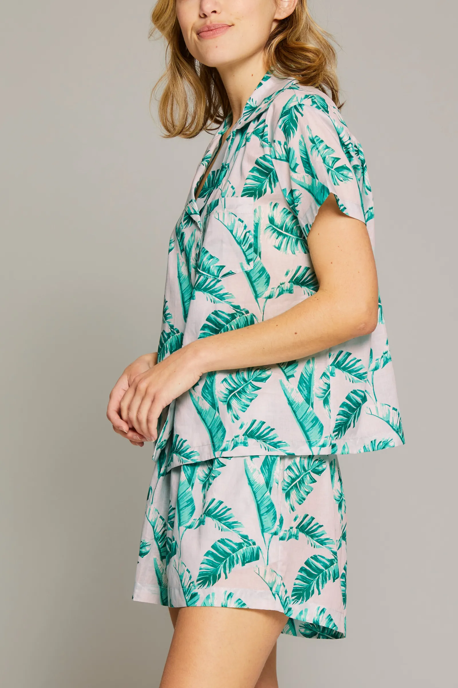Banana Leaves Apoline Short Set - Pink