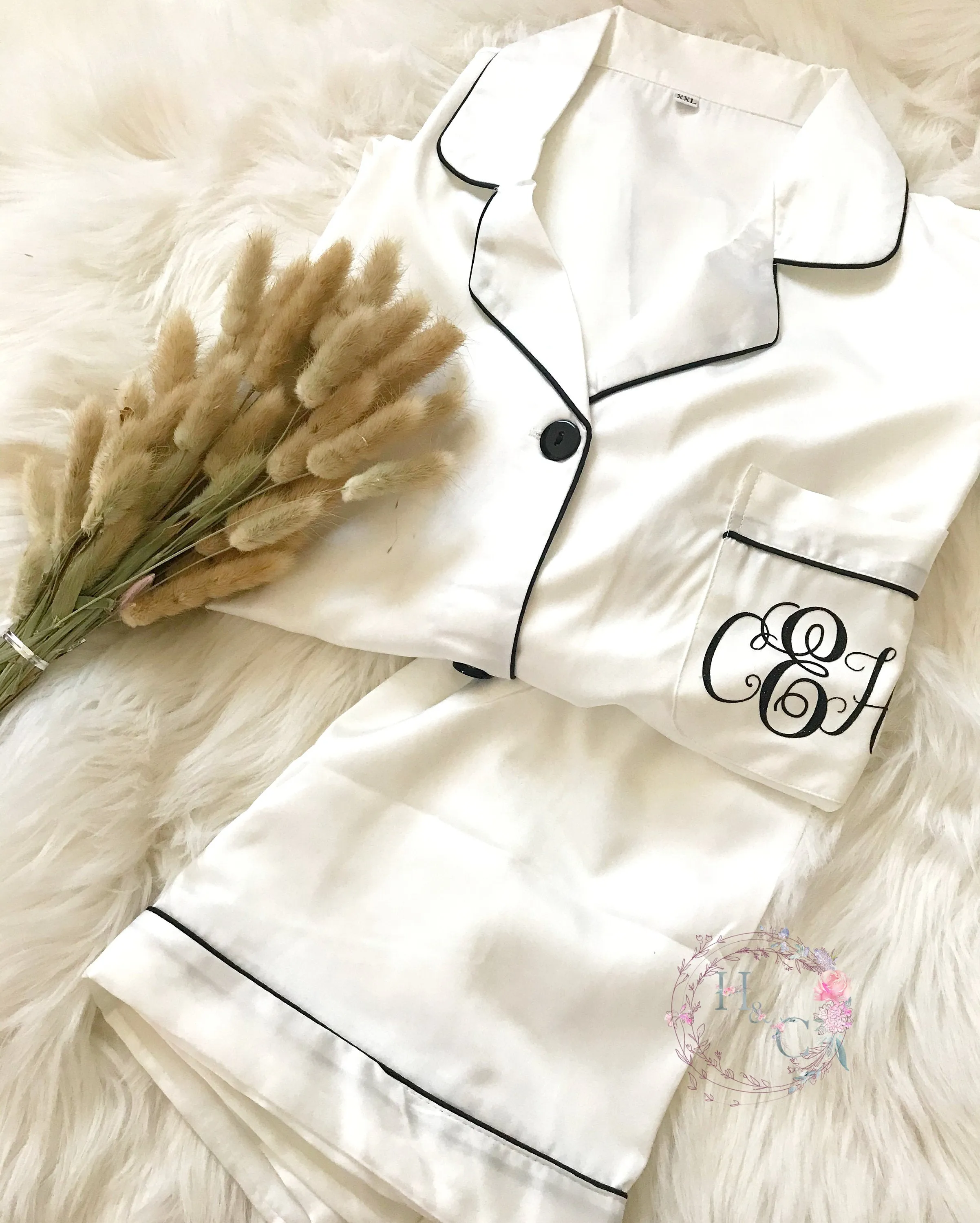 Bridesmaid Pajamas | Bridesmaids PJs | Bridesmaid Gifts | Short Pajamas | Bridal party Pajama Set