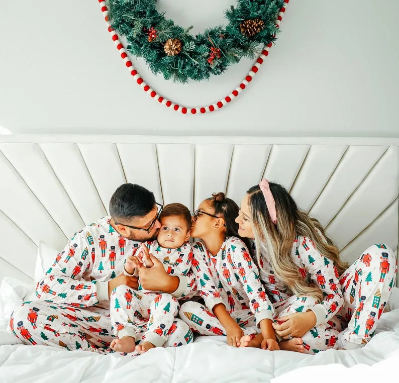 CHRISTMAS FAMILY MATCHING pajamas | family pajamas | matching outfits | matching pjs | coordinating pajamas | holiday matching pajamas