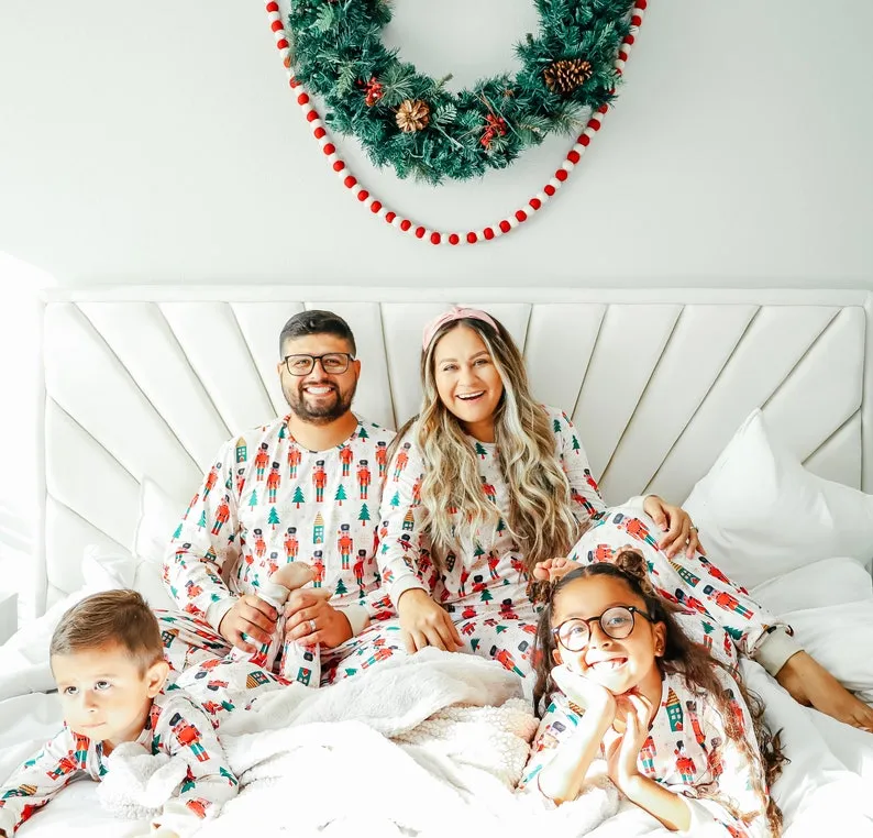CHRISTMAS FAMILY MATCHING pajamas | family pajamas | matching outfits | matching pjs | coordinating pajamas | holiday matching pajamas