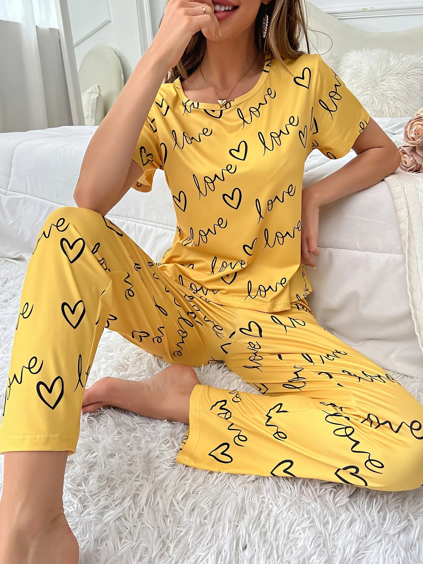 Cozy Pink Pajamas Set, Love Hearts Printed Short Sleeve Top Elastic Waist Pants