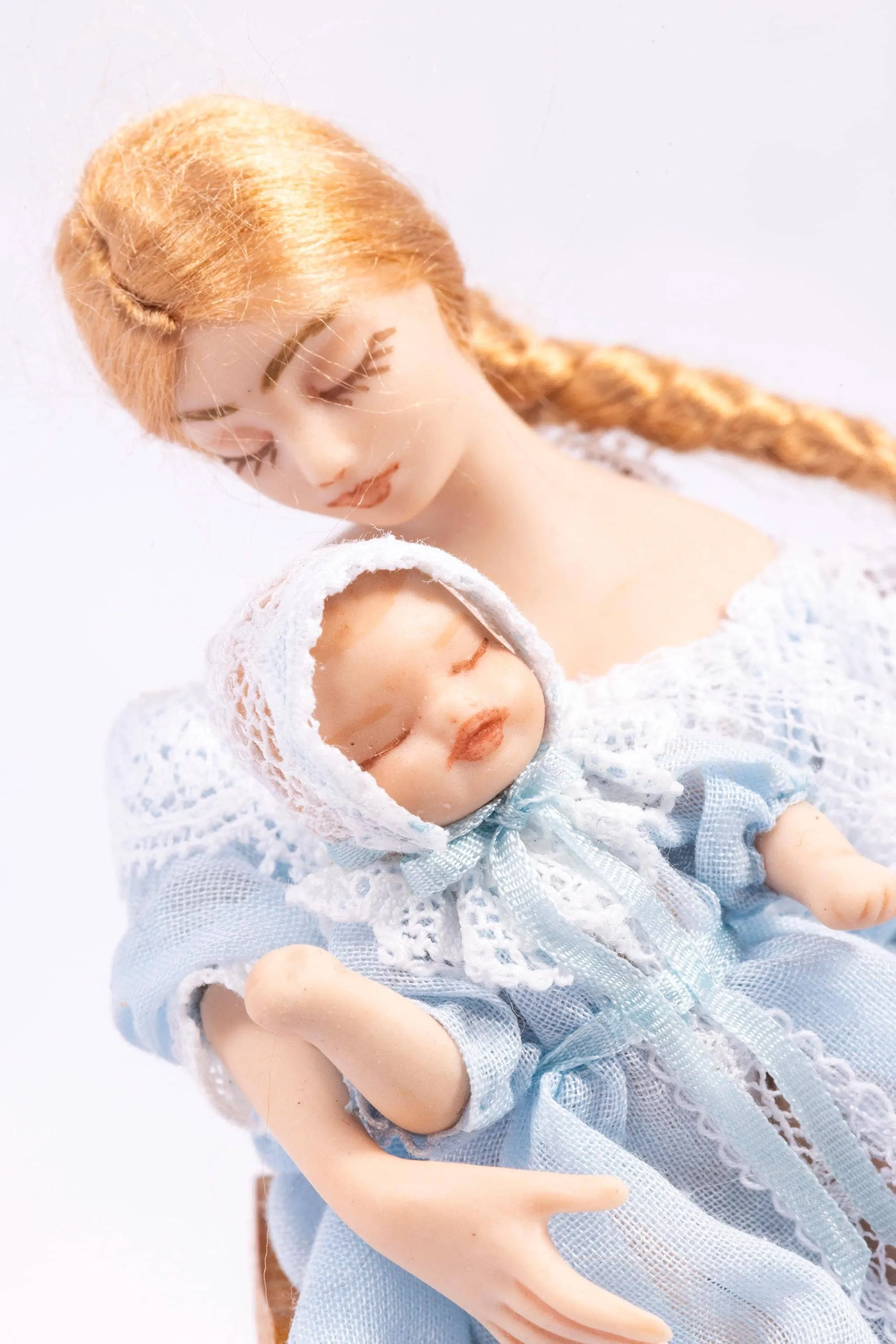 Dollhouse Miniature ~ Blonde Mother & Baby Boy Porcelain Dolls in Blue Nightgown Sitting Debra Hammond Artisan Made Nursery