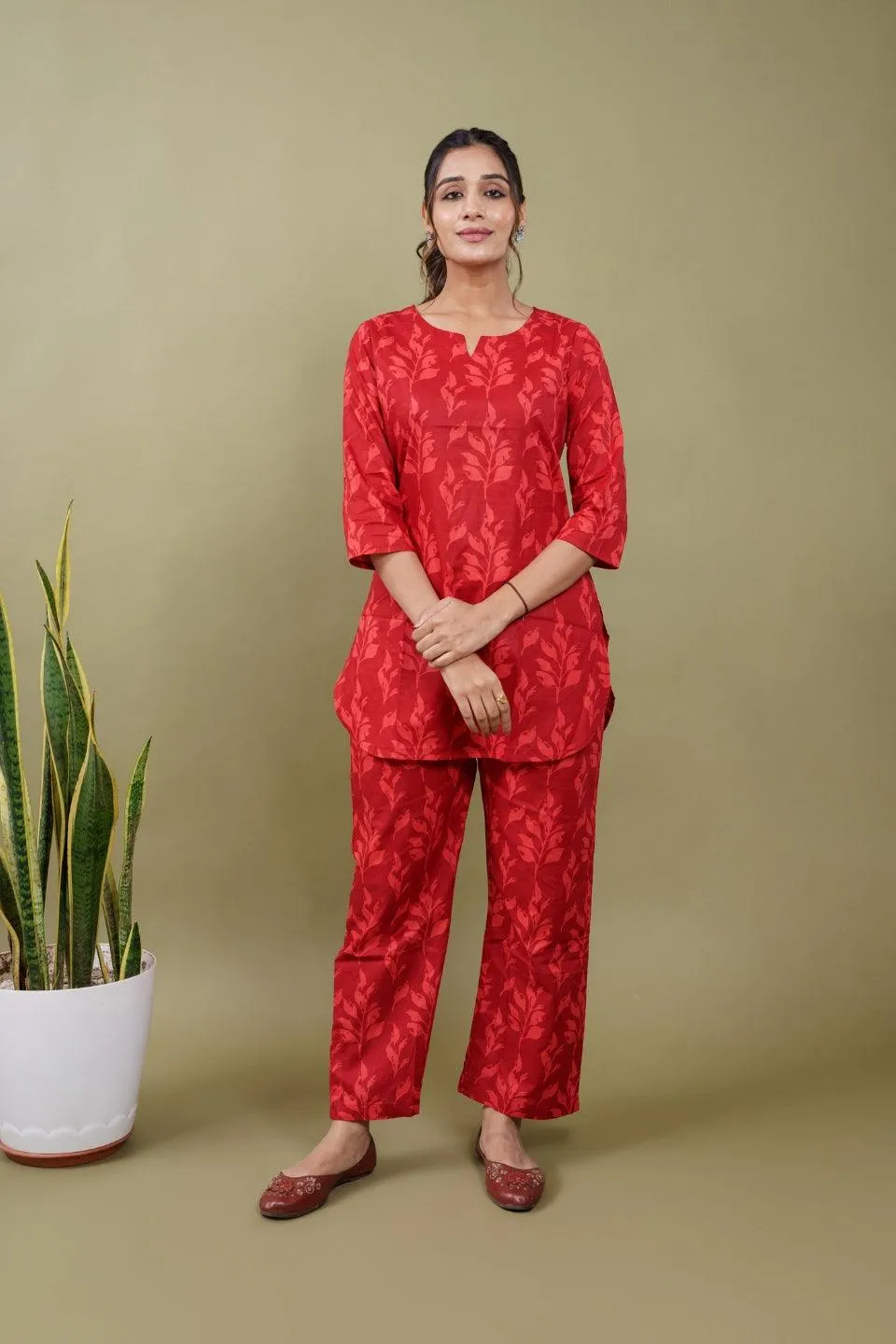 Ekisha's women red floral printed cotton co-ord set lounge wear