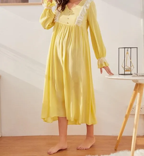 Eyelash Lace Trim Flounce Sleeve Nightdress