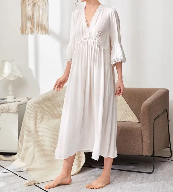 Flounce Sleeve Lace Trim Smock Nightdress