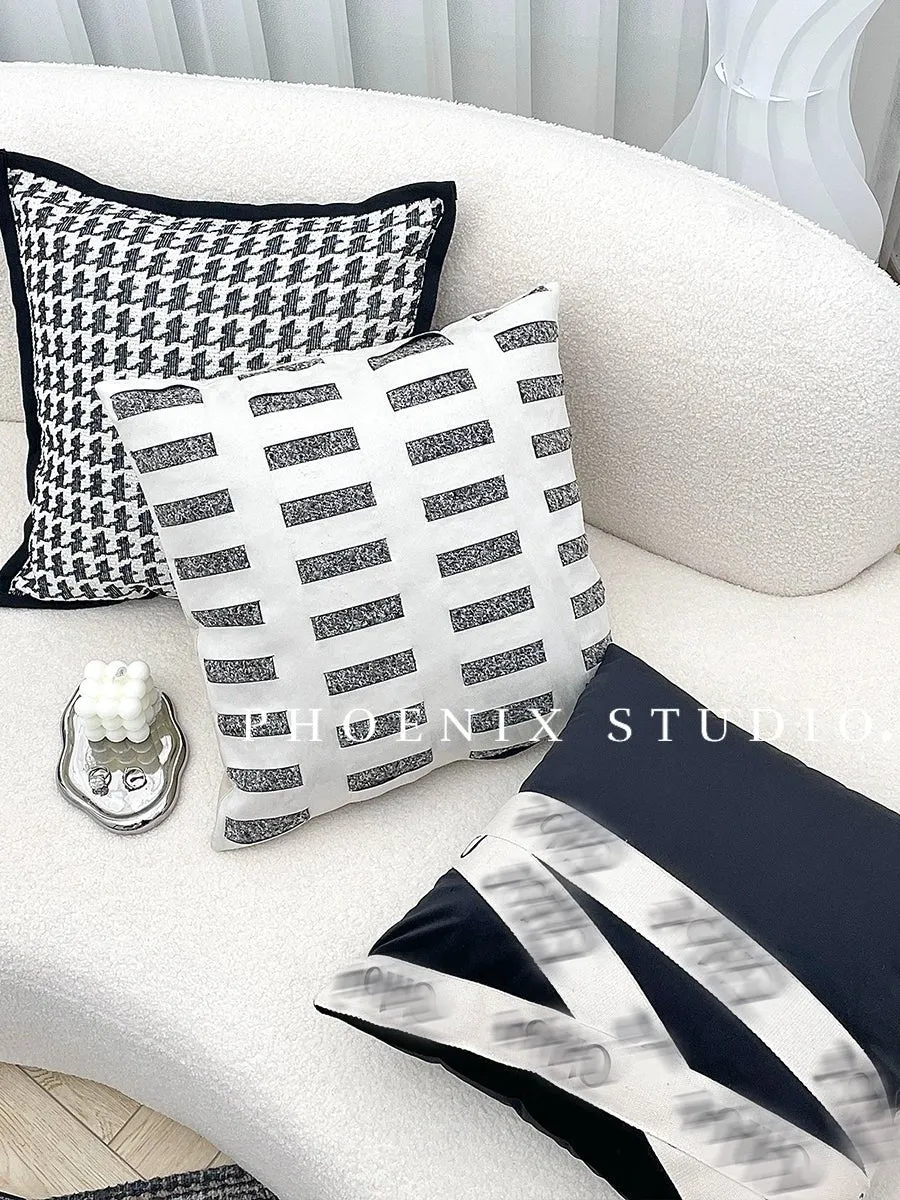 Houndstooth Hand-Woven Cotton & Linen Throw Pillow Cover