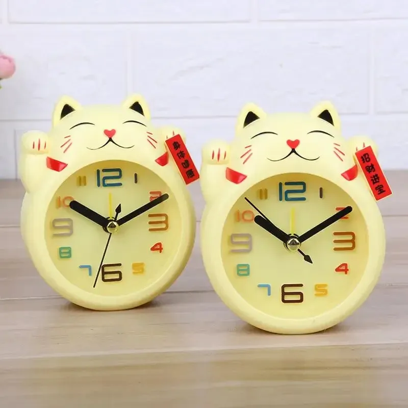 Kawaii Lucky Cat Analog Wall Clock