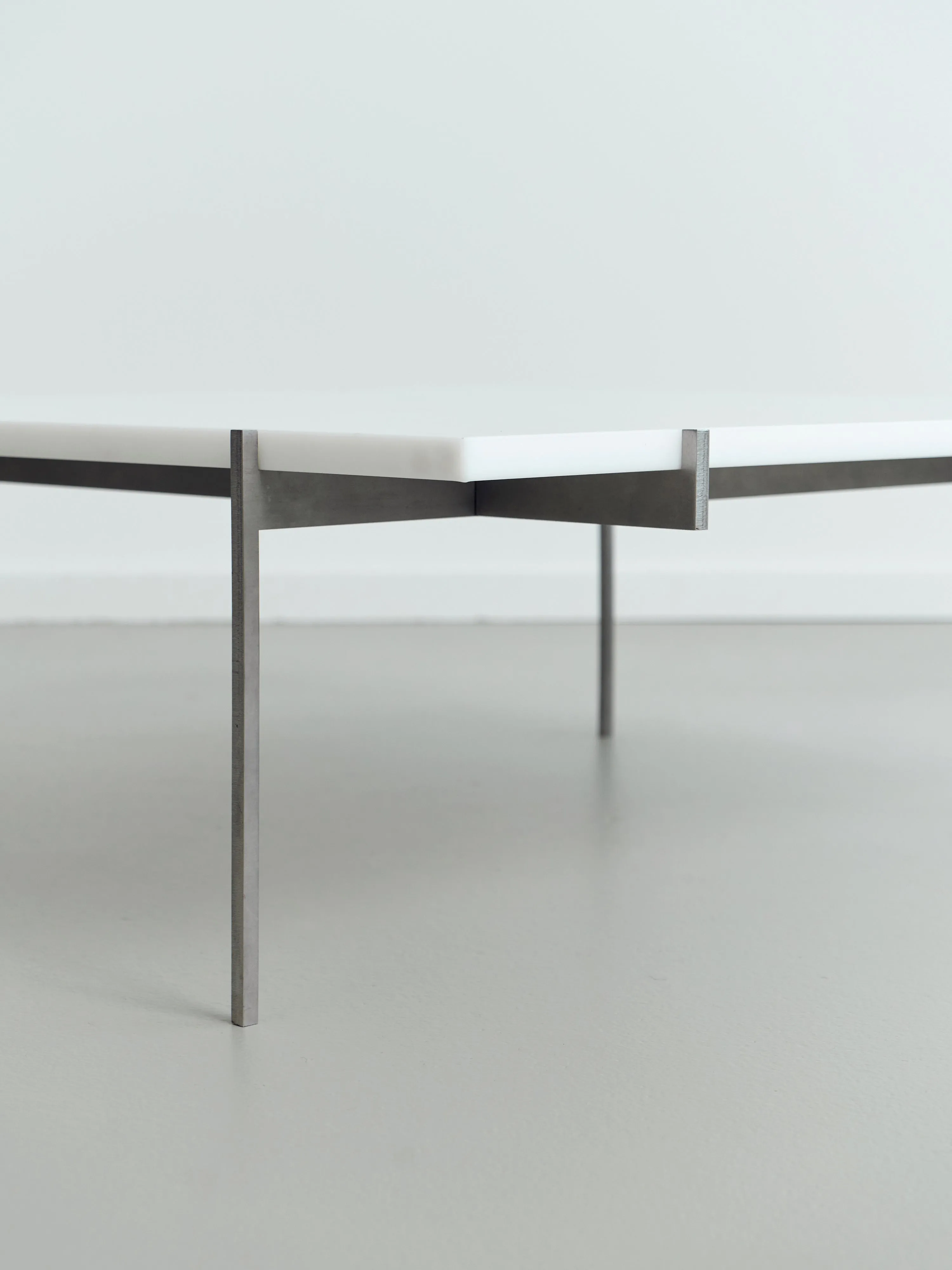 Lightweight Lounge Table