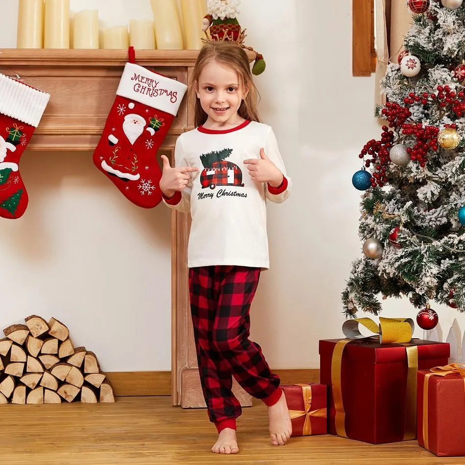 Merry Christmas Plaid Car Carrying Christmas Tree Family Matching Pajamas Set