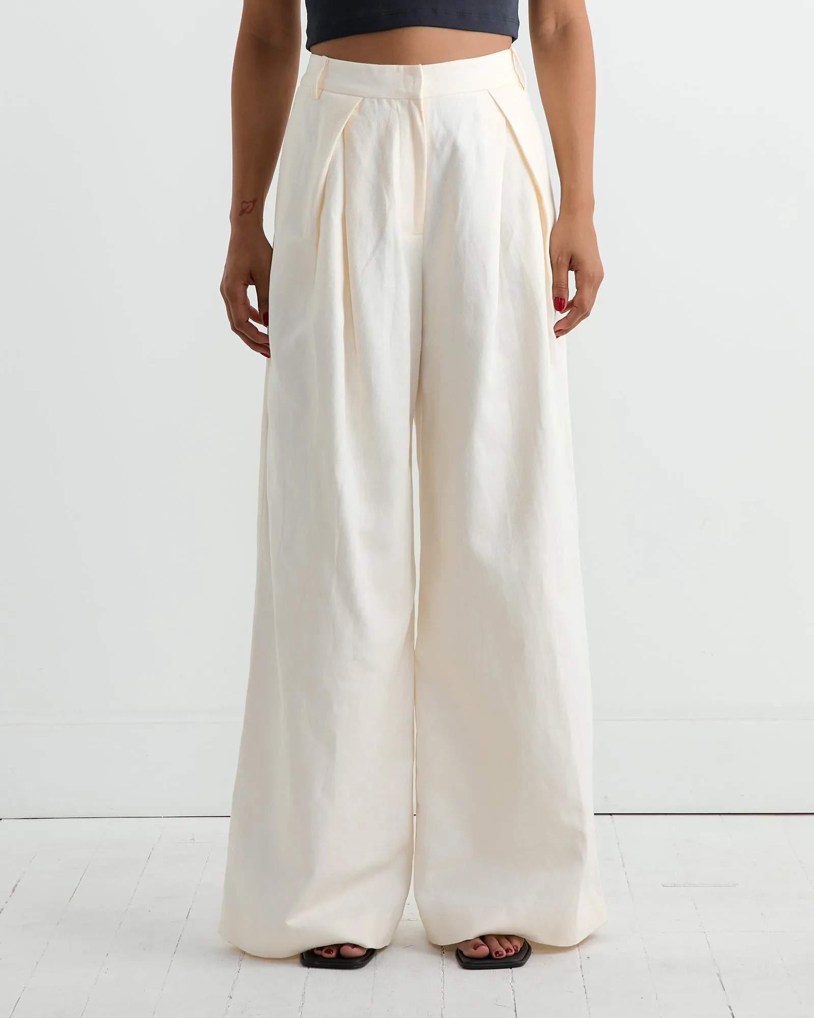 Minimal Fold Trouser in Ivory