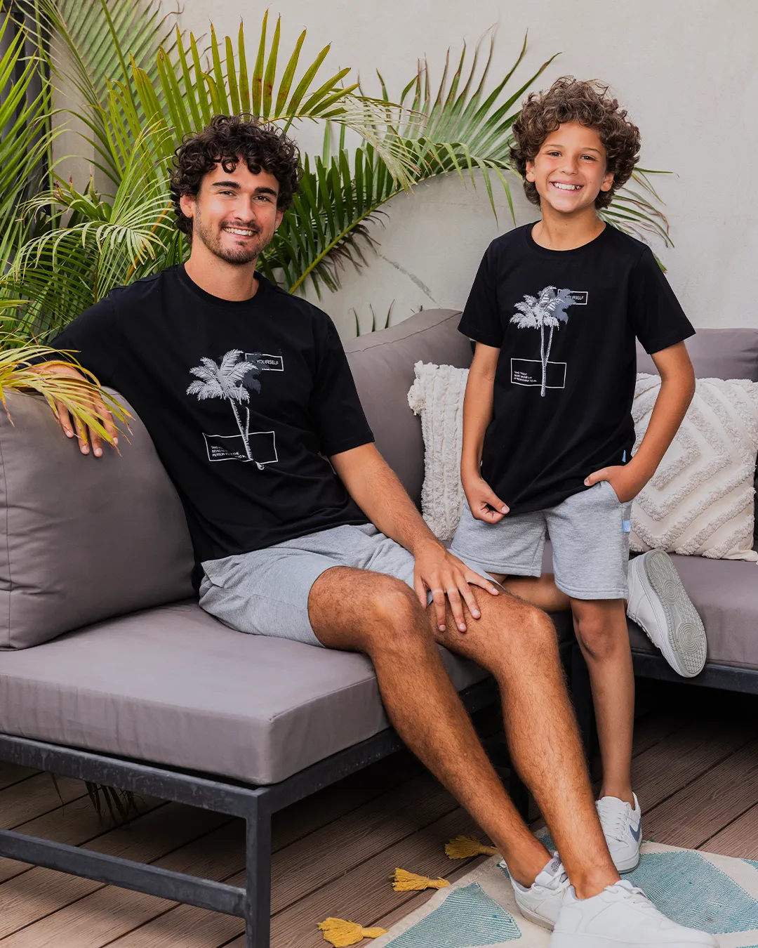 Palm tree تيشرت أولادي نص كم