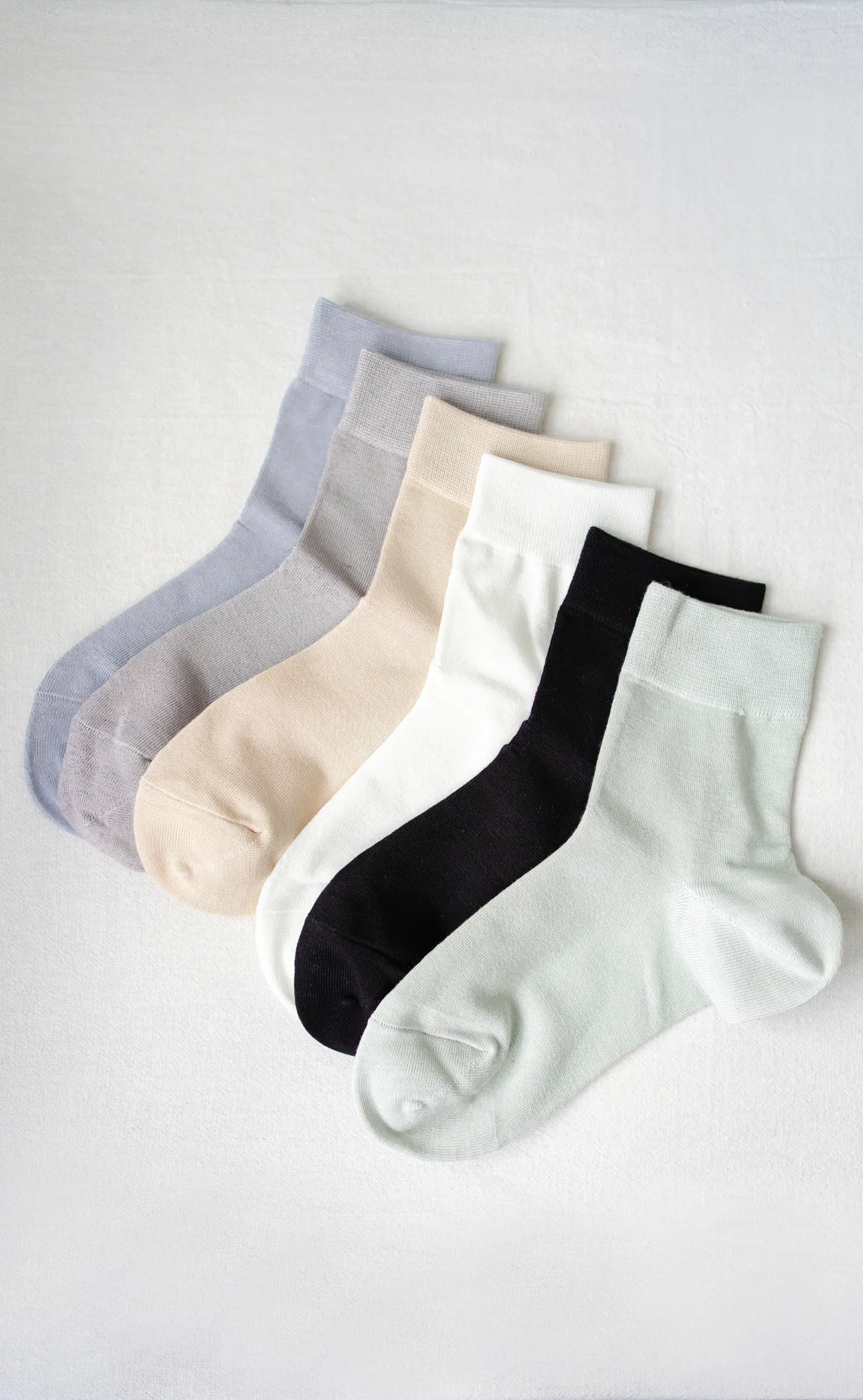 Pure •  Women Crew Socks (White)