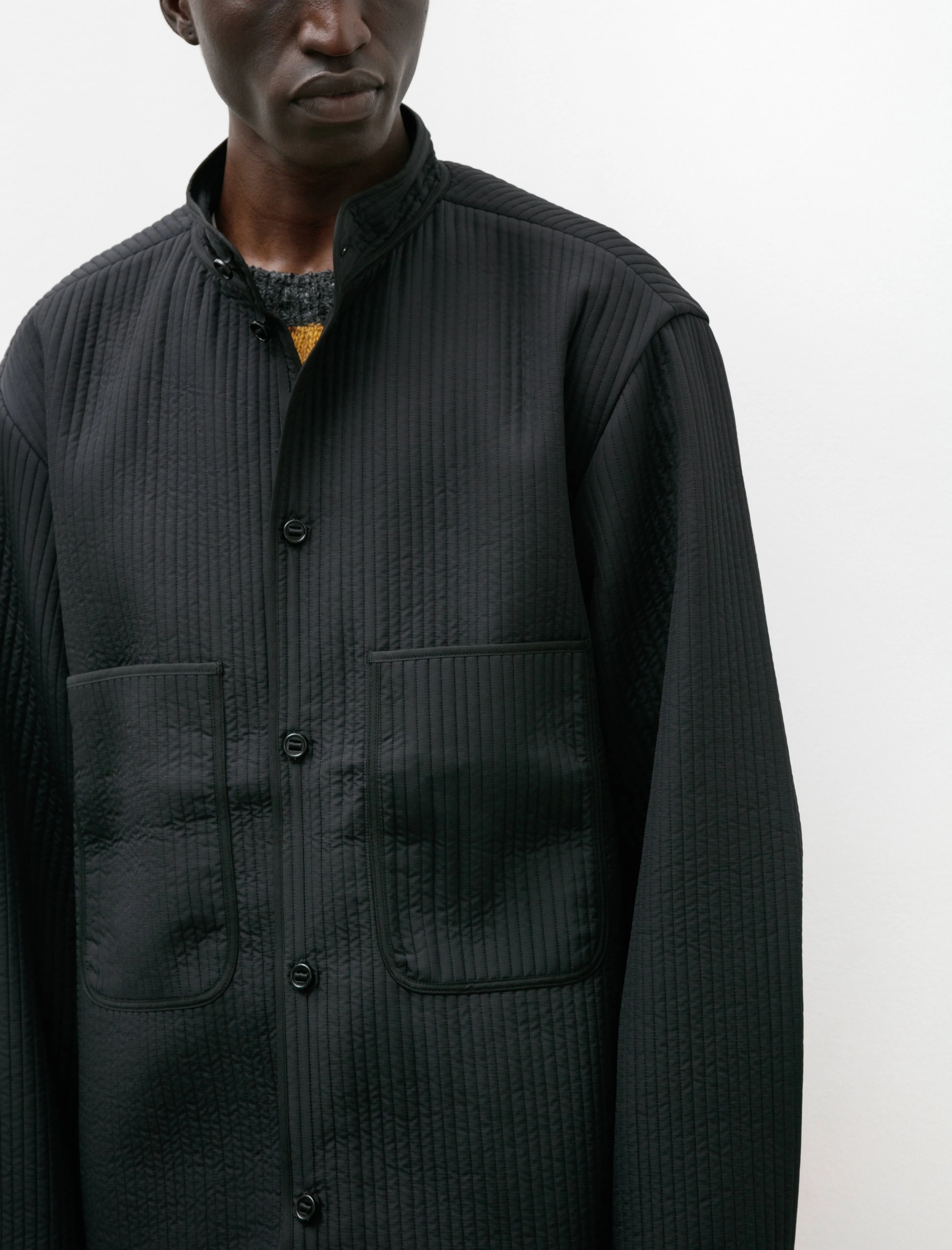 R17 Outer-4 Black Nubi