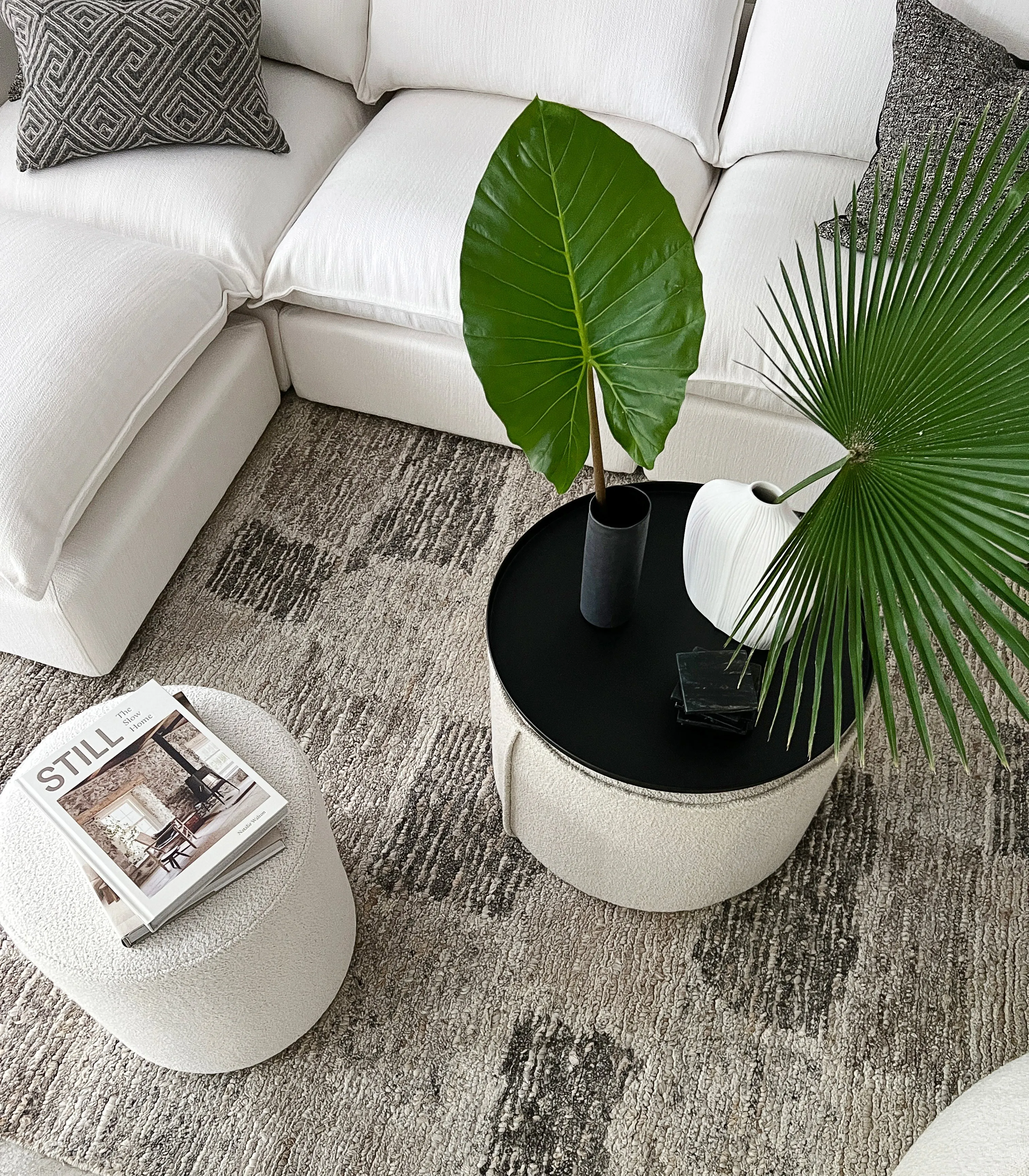 Round Ottoman Tray / Black