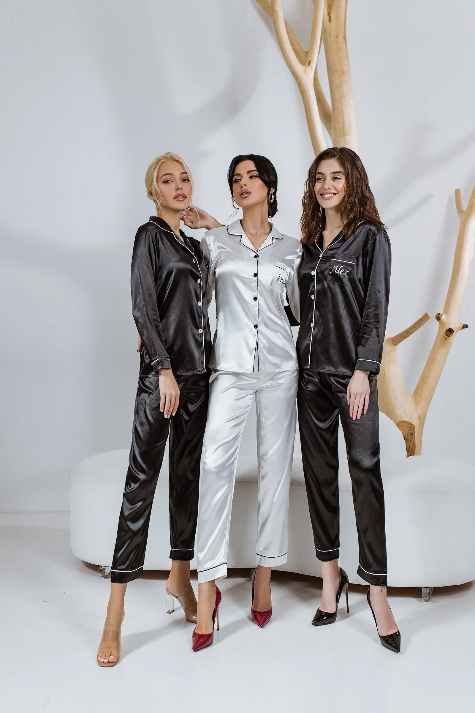 Set of 5 Bridesmaids Pajamas, Custom Wedding Satin Pajamas  - Long   Long