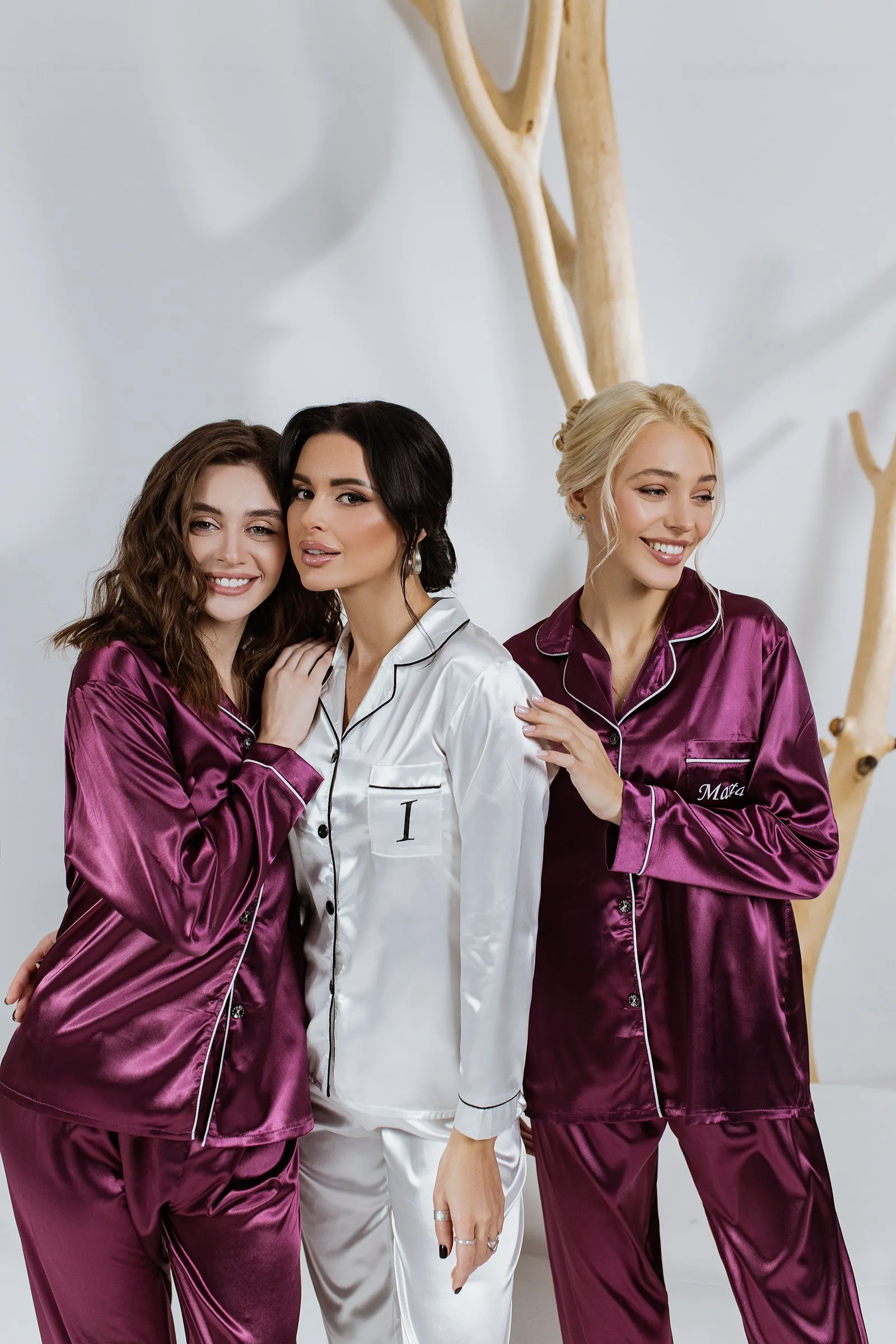 Set of 5 Bridesmaids Pajamas, Custom Wedding Satin Pajamas  - Long   Long