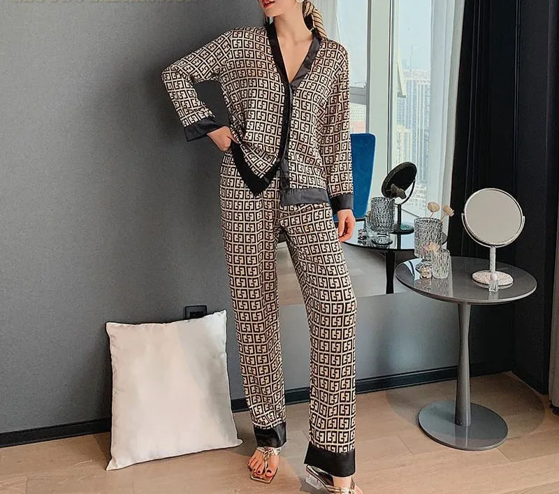 Summer Ladies Faux Silk Polyester Pajama Sets
