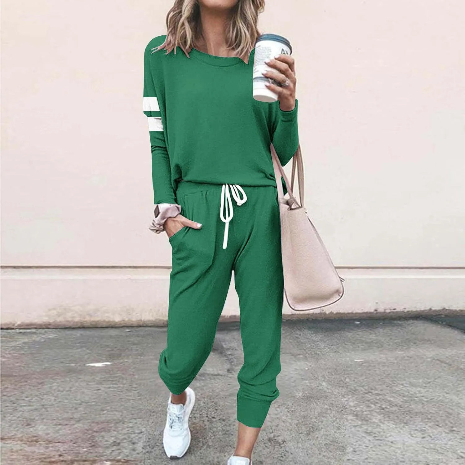 Sweat Suits Womens 2 Piece Outfits Comfy Lounge Sets Casual Plus Size Sweatsuits Crewneck Tops and Pants Set