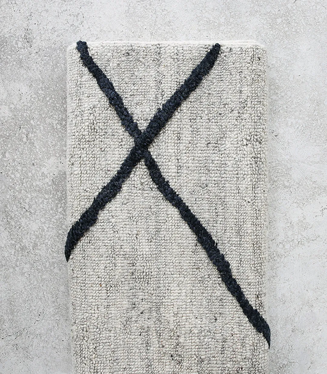 Tribe Home / 'Ridge' Rug / 200x300cm / Natural-Grey-Charcoal