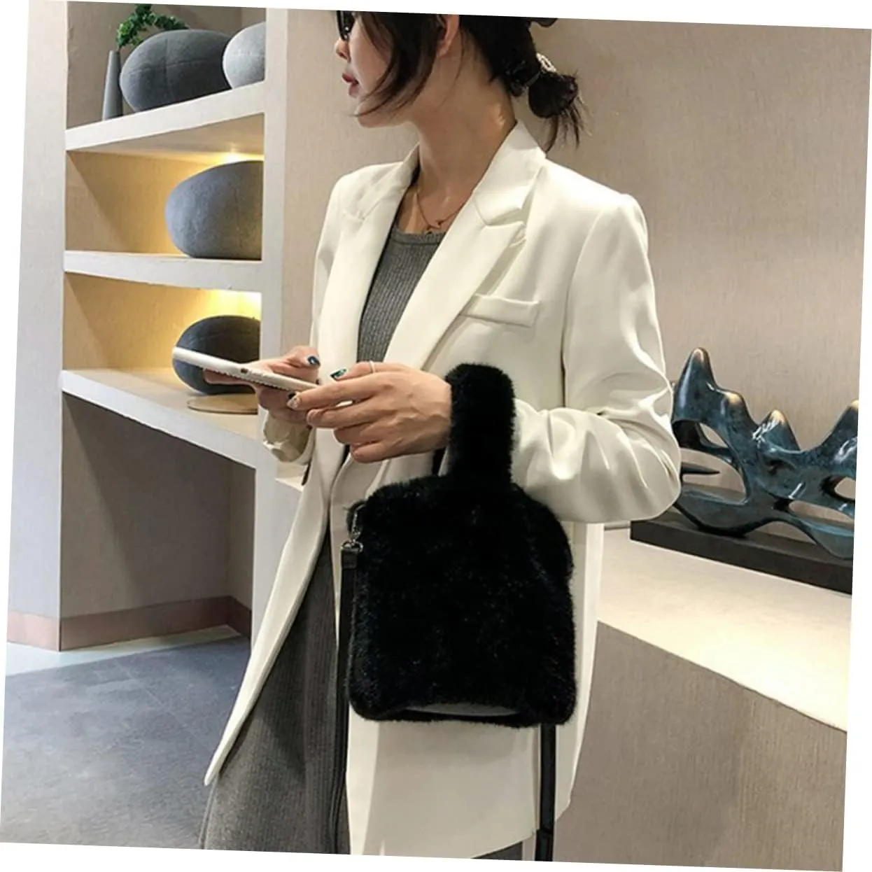 VALICLUD Body Slouchy Fluffy Autumn Handbag Travel Plush Bag Dating Large Black Bag Wrist Female School Bag Cross Adorable Winter Bucket Fur Simple Forearm
