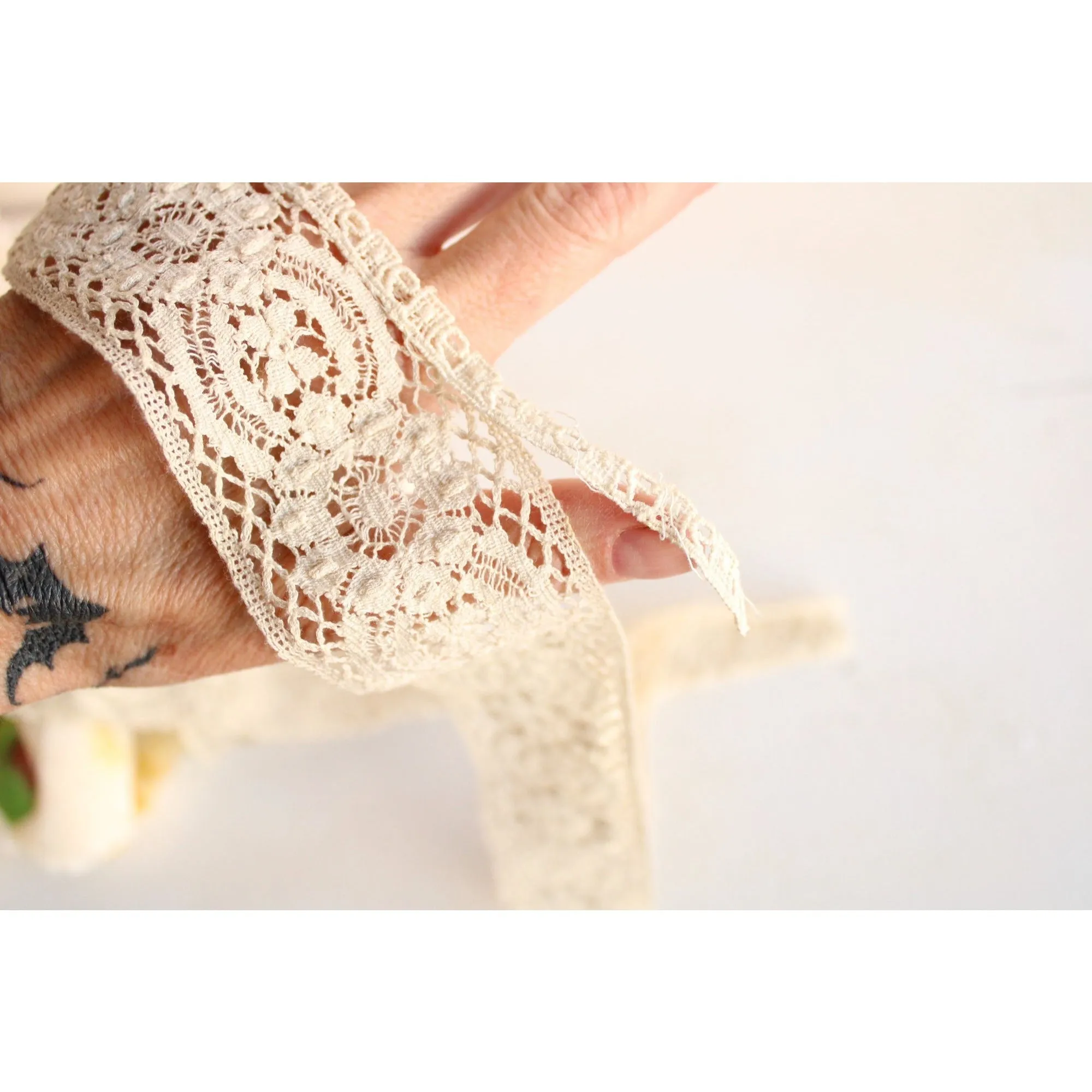 Vintage Edwardian Lace, Ivory 1 & 7/8" Wide, 50" Piece
