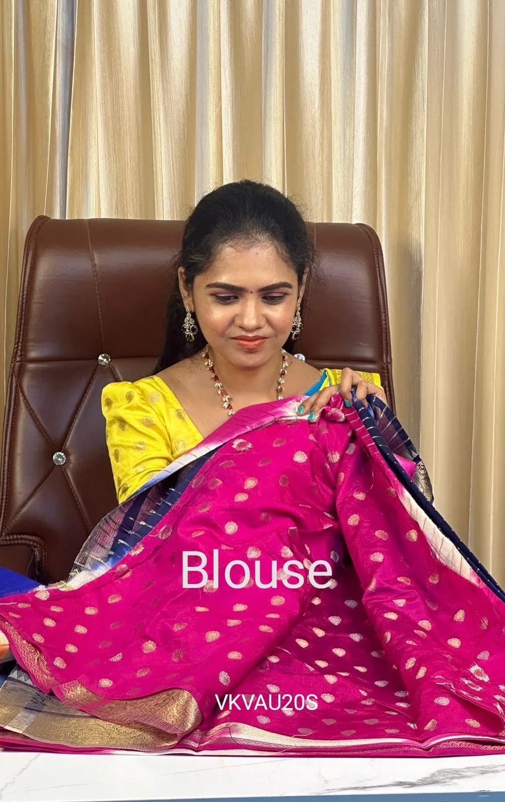 Warm silk saree.YYY🥰