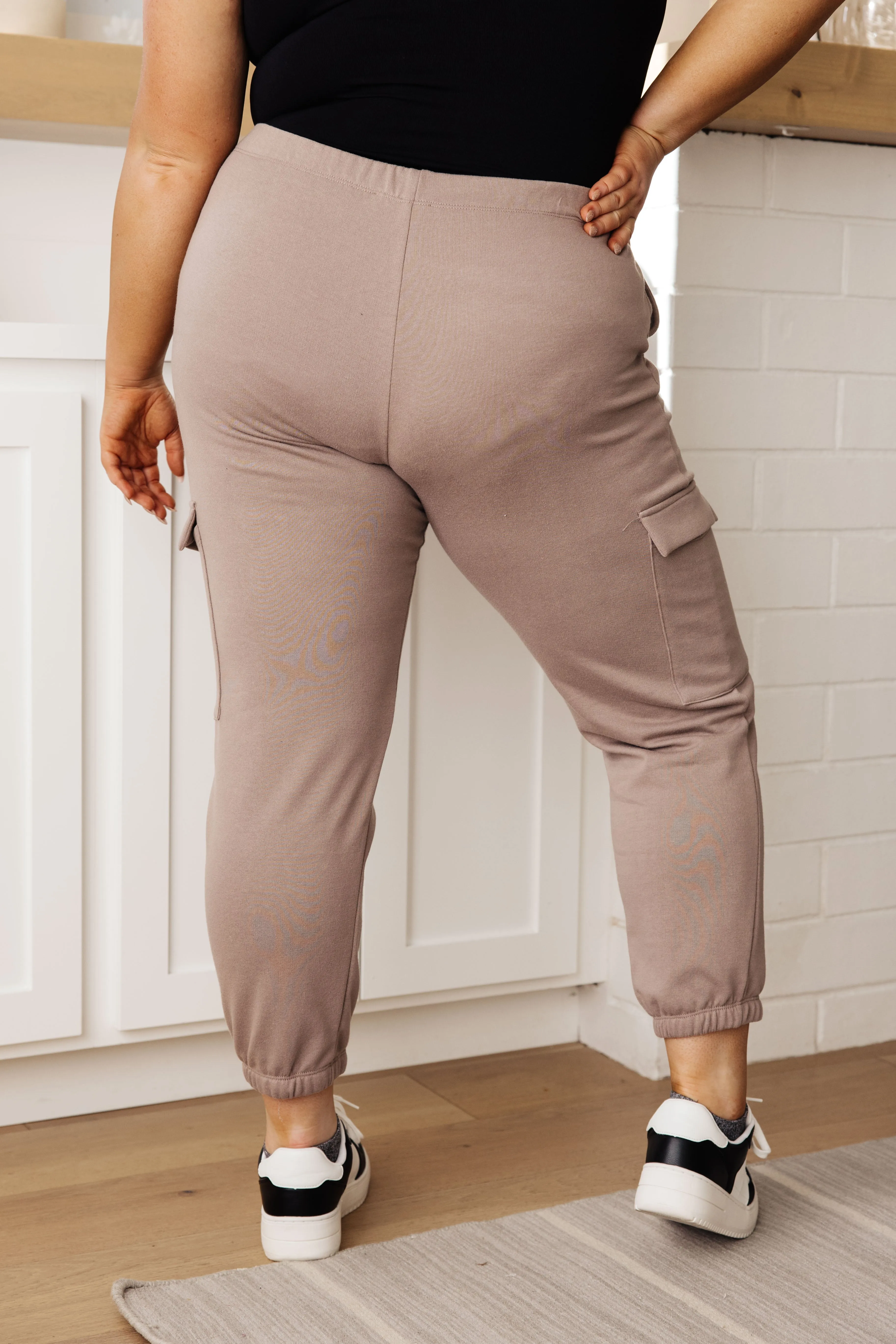 Wasabi & Mint Lounge A Lot Cargo Sweatpants in Mocha