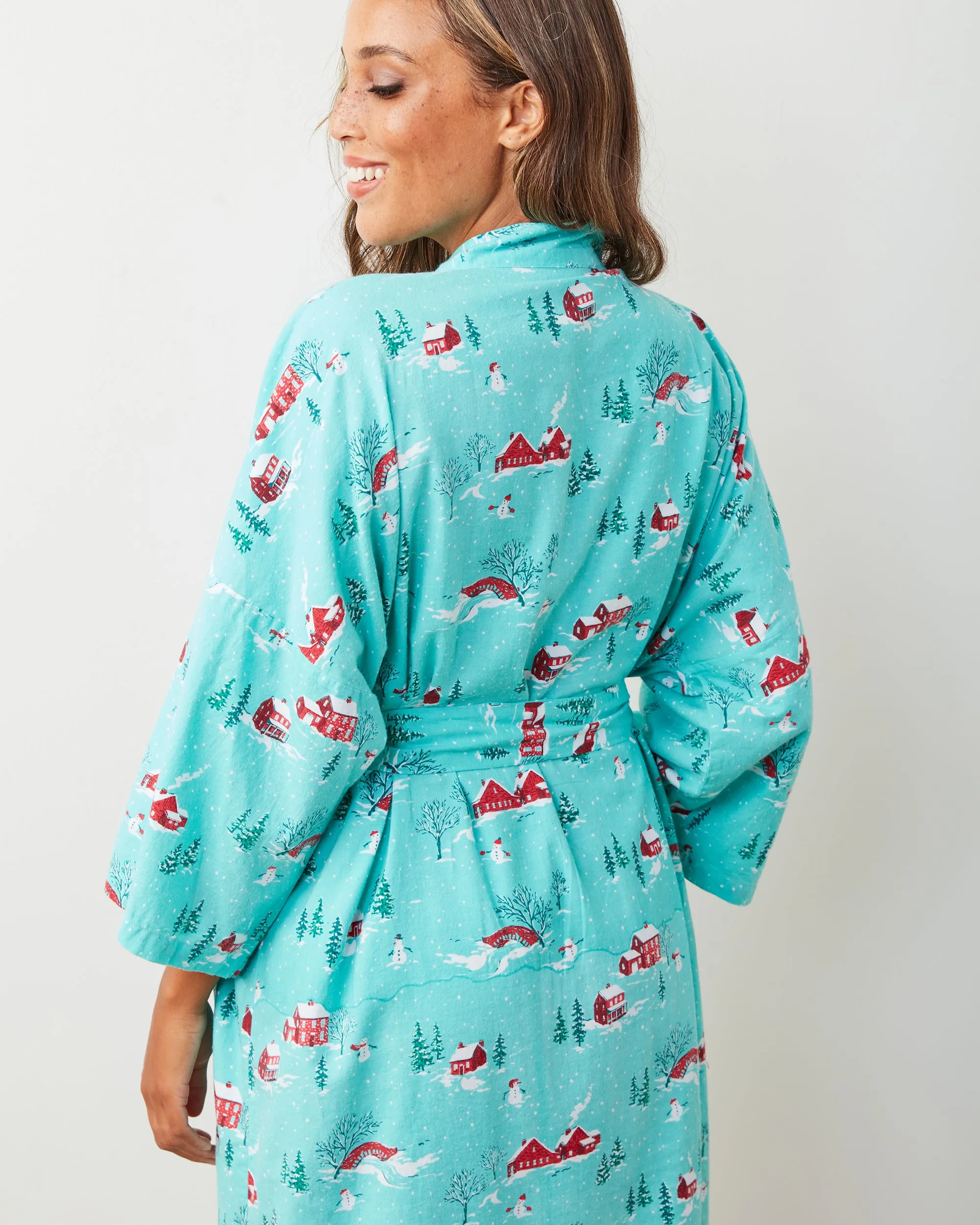 Winter Wonderland - Lightweight Flannel Robe - Snow Day