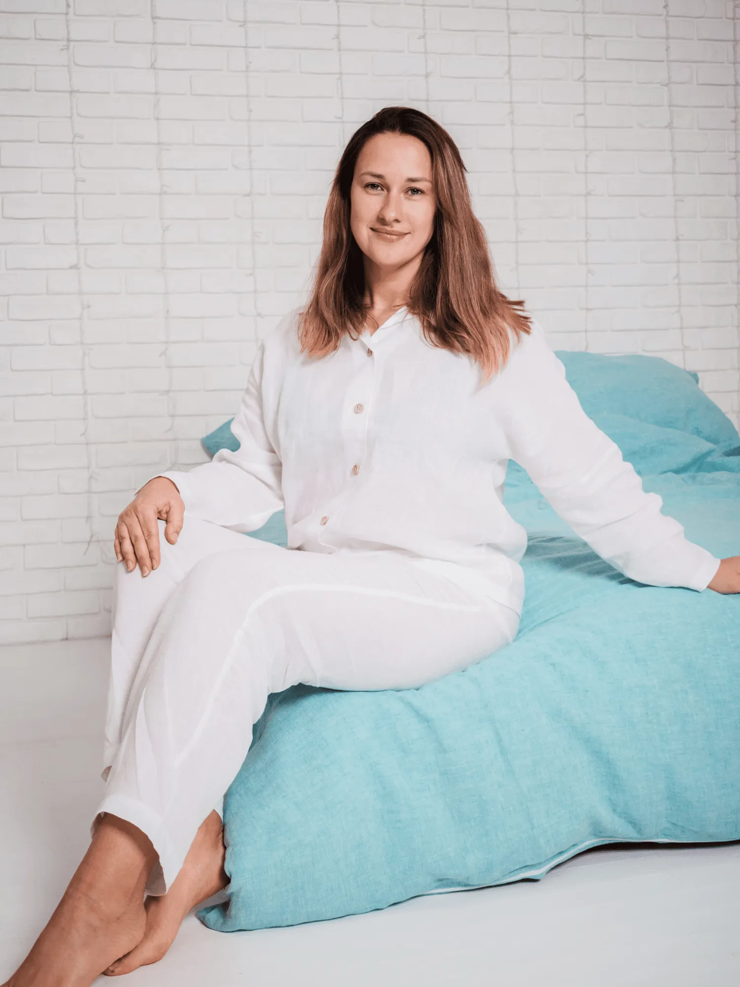 Women's Snow-White Pyjama Set In Soft Linen