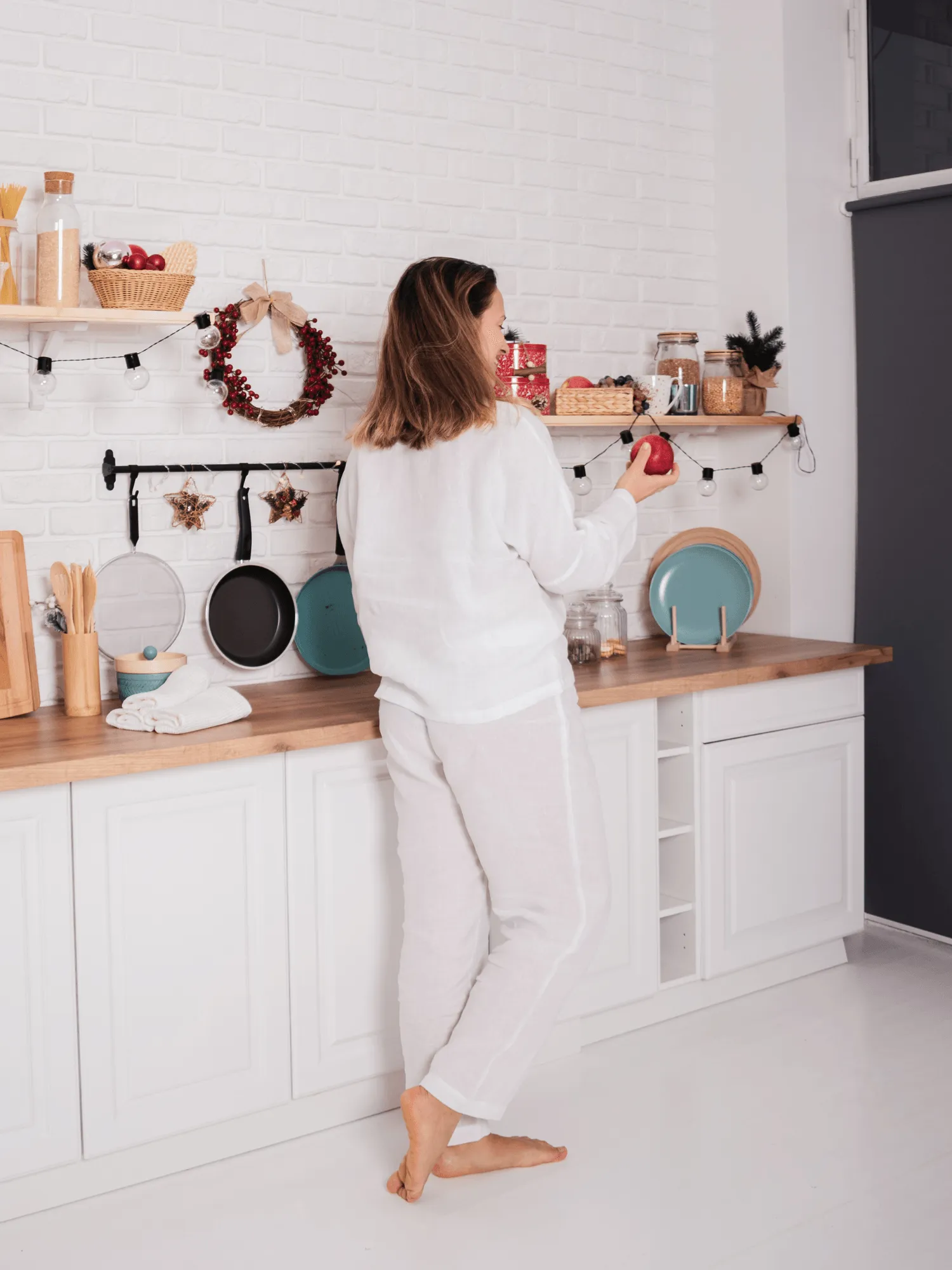 Women's Snow-White Pyjama Set In Soft Linen