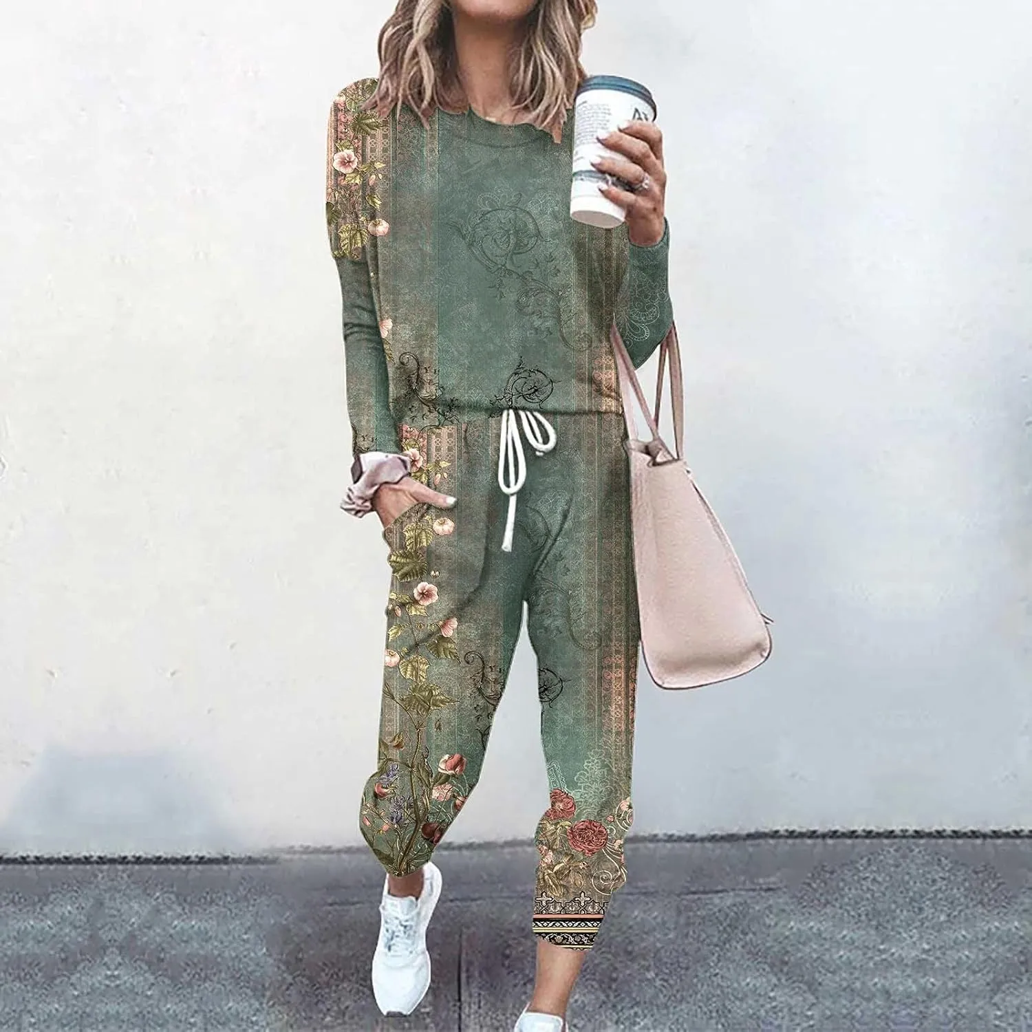 Womens Sweatsuits 2 Piece Set Sleeve Crewneck Pullover Tops and Long Pants Tracksuit Sweatsuits with Sweatpants